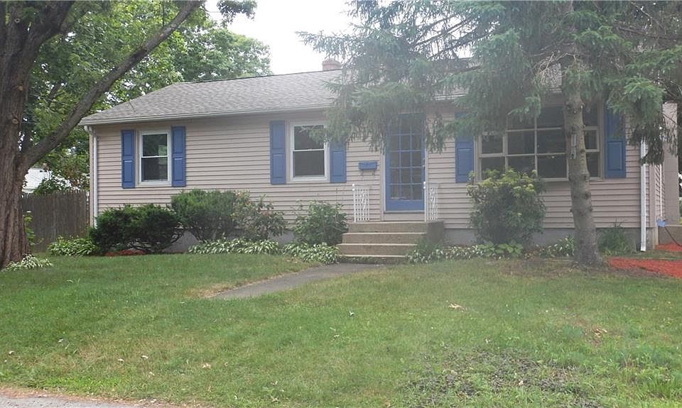 1st image of 17 Brentwood Ave