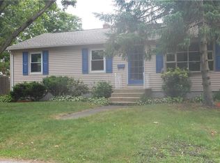 17 Brentwood Ave, Warwick, RI 02886