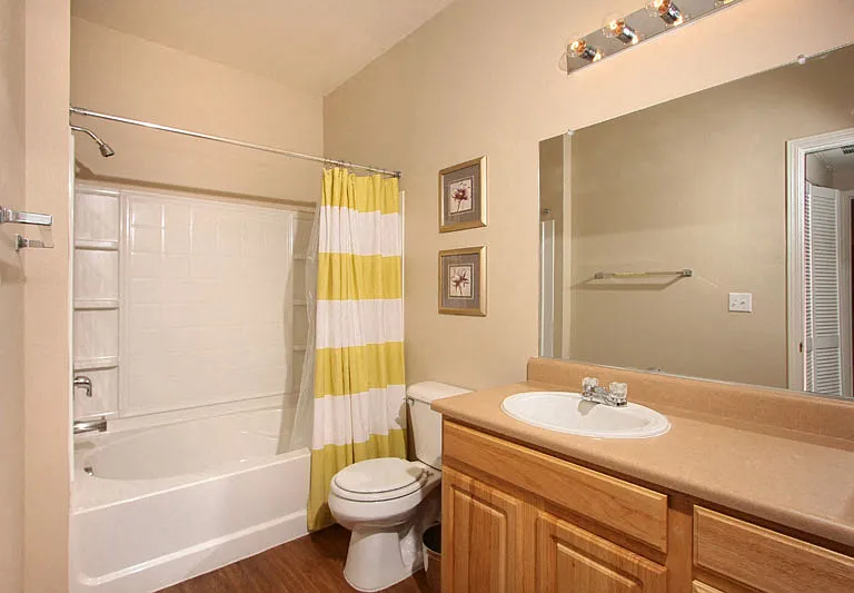 Copper Creek Apartments — Photo 48