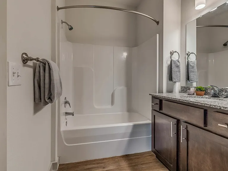 THRIVE Jenks - Bathroom