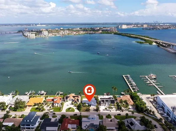 155 1st St W, Tierra Verde, FL 33715