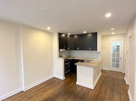 465 W 57th St, New York, NY