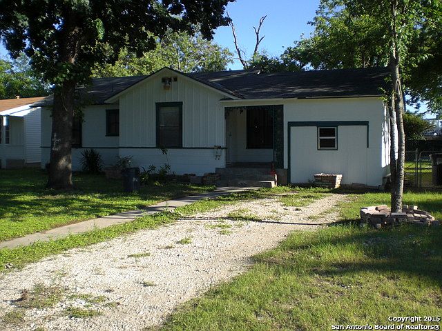 1st image of 306 Bexar Dr