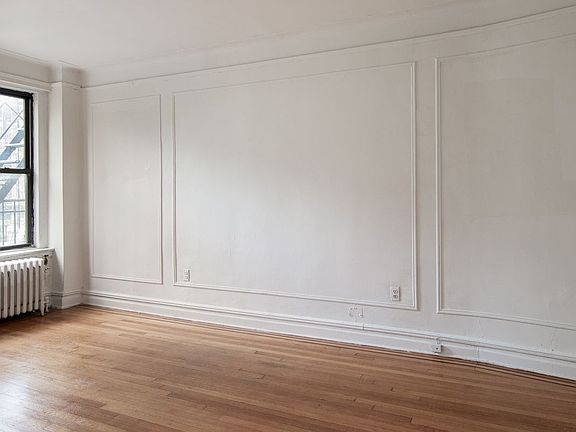 3rd image of 300 8th Ave APT 3B