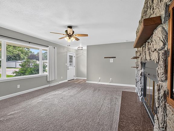 3rd image of 308 Gilbertville Rd