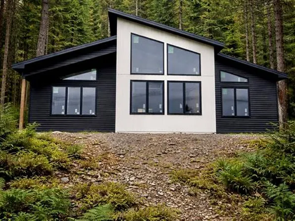 8 Lakeside Drive, South Dildo, NL A0B1R0