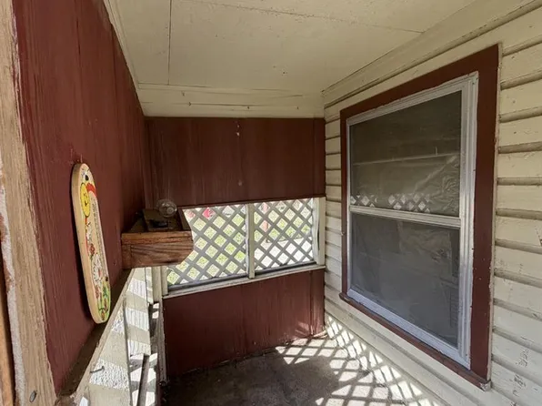 1209 SW Quincy St, Idabel, OK 74745
