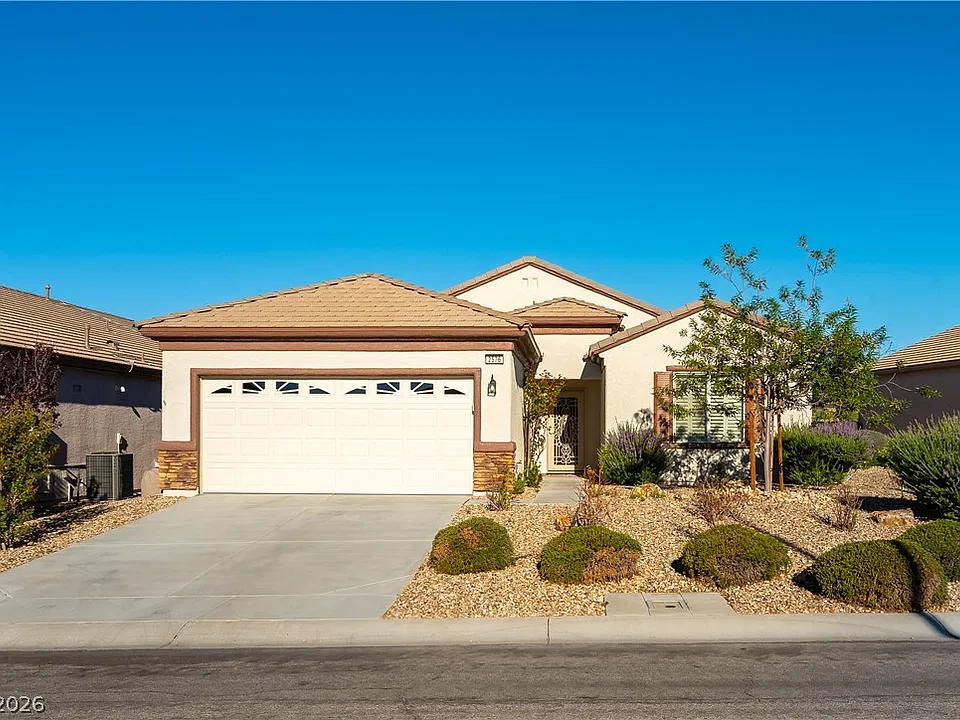2576 Jada Dr