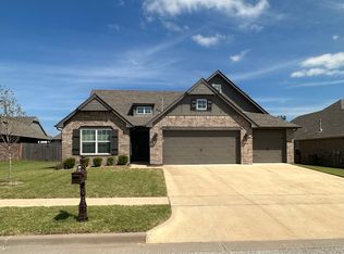 2604 W Yuma St, Broken Arrow, OK 74011