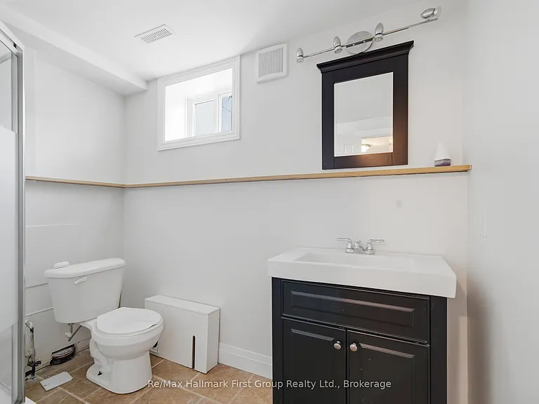 573 Sinclair St — Photo 30