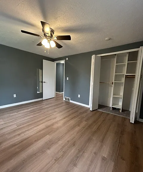 3170 E Lake Lansing Rd — Photo 10