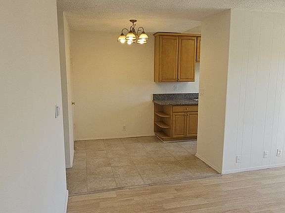 4th image of 2641 Chariton St APT 7