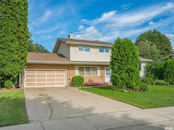 15 Harvard Crescent, Saskatoon, SK S7H 3R2