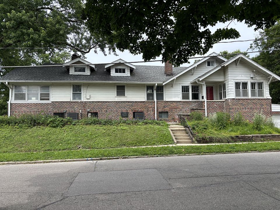 1st image of 1900 38th St