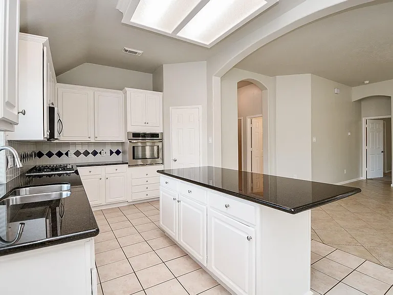 802 Childers Ct — Photo 22