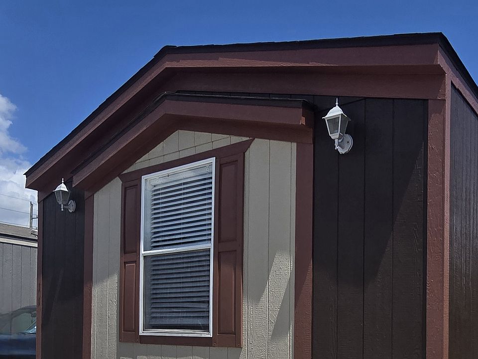 1st image of 1120 N Vista Dr #11