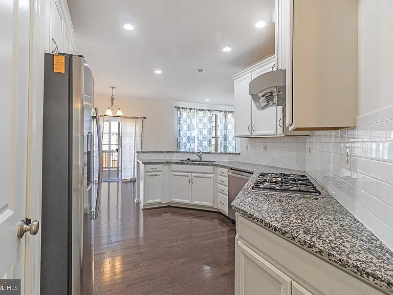 23409 Berkeley Meadows Dr — Photo 13