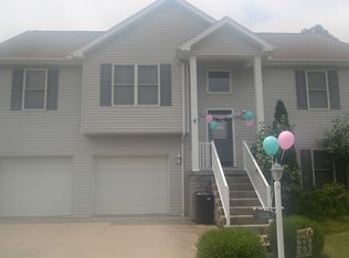 306 March Ln, Morgantown, WV 26508