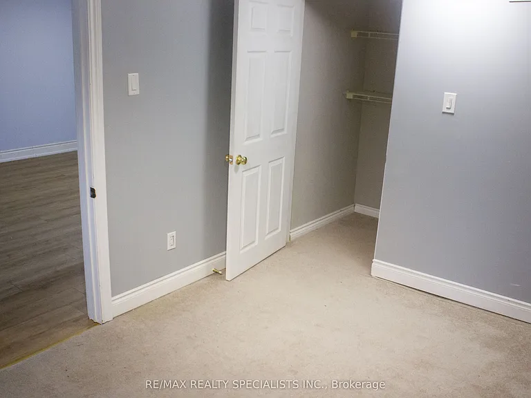 12 Woodgrove Ct #LOWER — Photo 14