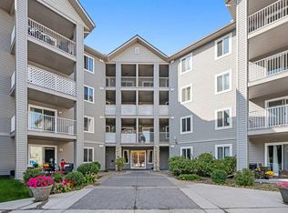 604 NE 8th St SW #1214, Airdrie, AB T4B 2W4