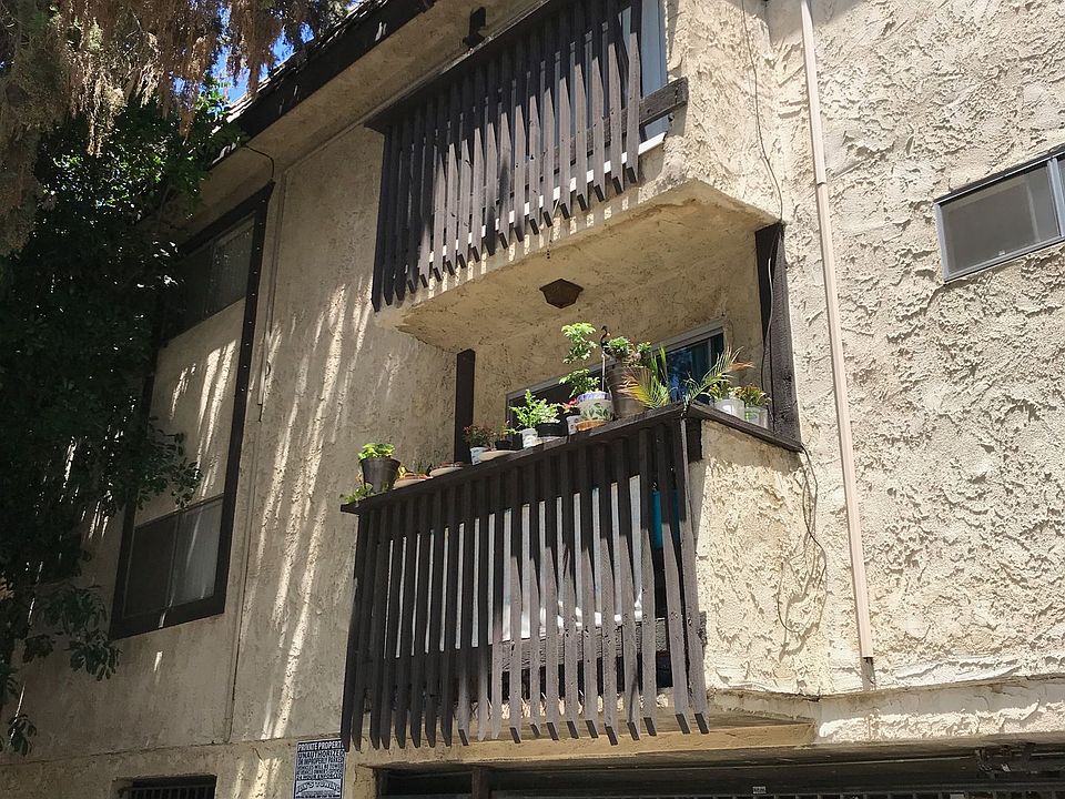 2nd image of 14333 Friar St APT 204