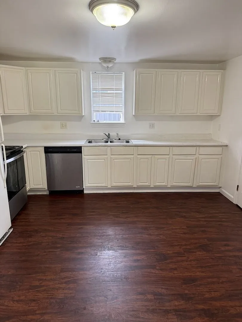McKeon Park Apartments — Photo 2