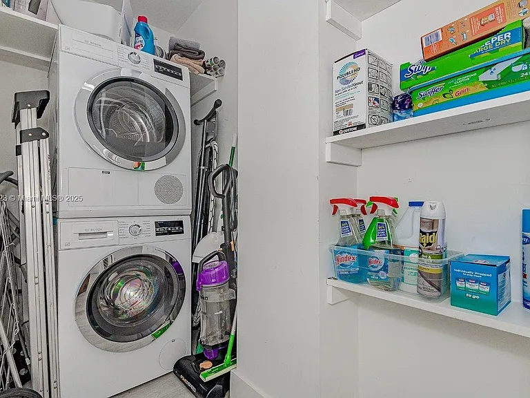 2301 Collins Ave #21 — Photo 23