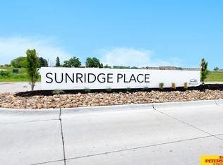 2957 Cottage Grove Ln, Fremont, NE 68025