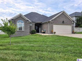 157 Tuscany Ln, Vine Grove, KY 40175