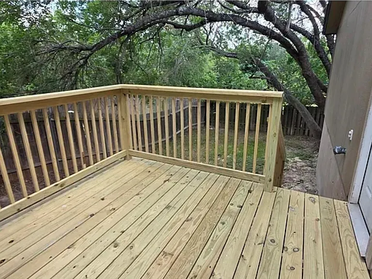 375 Fantail Loop #B — Photo 3