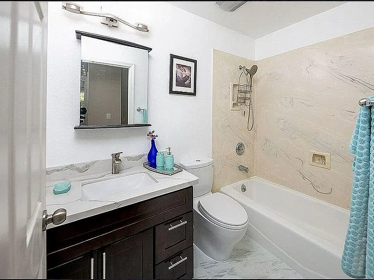 7236 Avon Ct — Photo 6