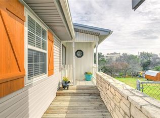 1013 Hidden Cove Trl, Granbury, TX 76049