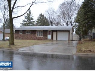 1320 Baumgart Rd, Green Bay, WI 54304