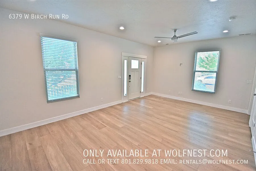3 bed, 2.5 bath, 1656 sqft, $2,295 — Photo 4