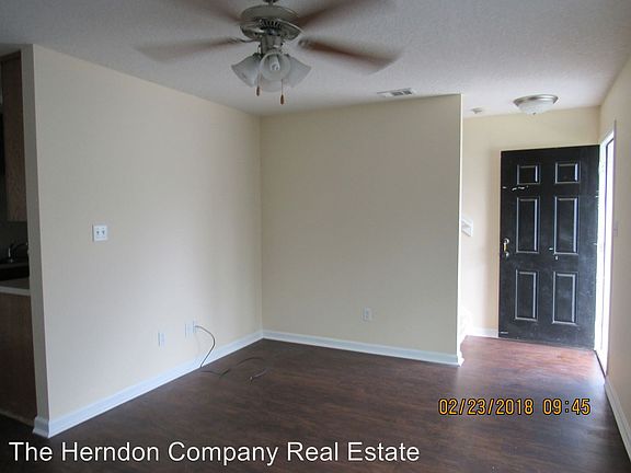 2nd image of 1801 Chestnut Dr #B