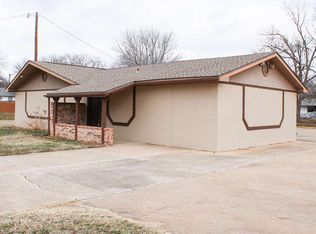 915 N Birch St, Ponca City, OK 74601
