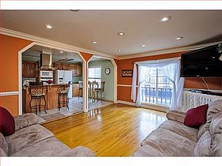 3rd image of 267 Village Way