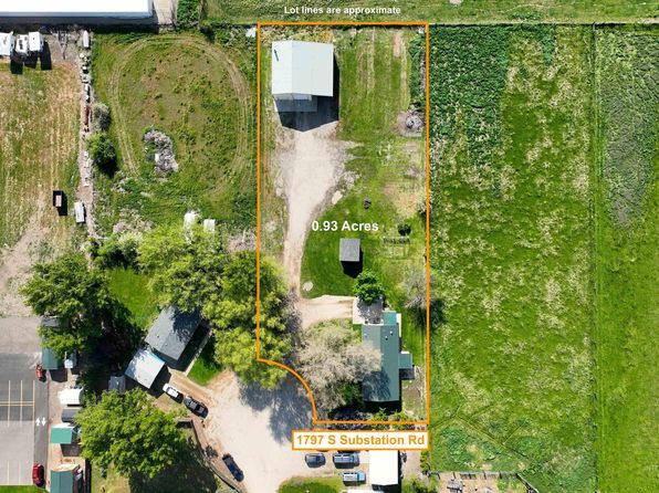 1797 S Sub Station Rd, Emmett, ID 83617