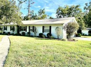 235 SW Laura St, Mayo, FL 32066