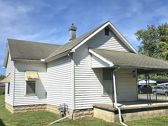 2nd image of 102 Jones St
