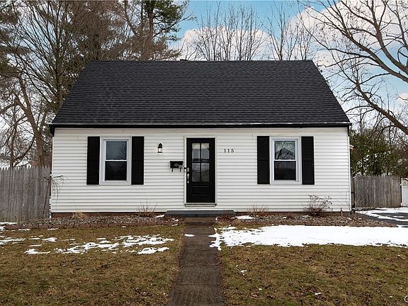 3rd image of 115 Riverview Pkwy S