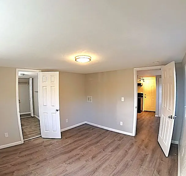 617 Manitou Ave — Photo 9