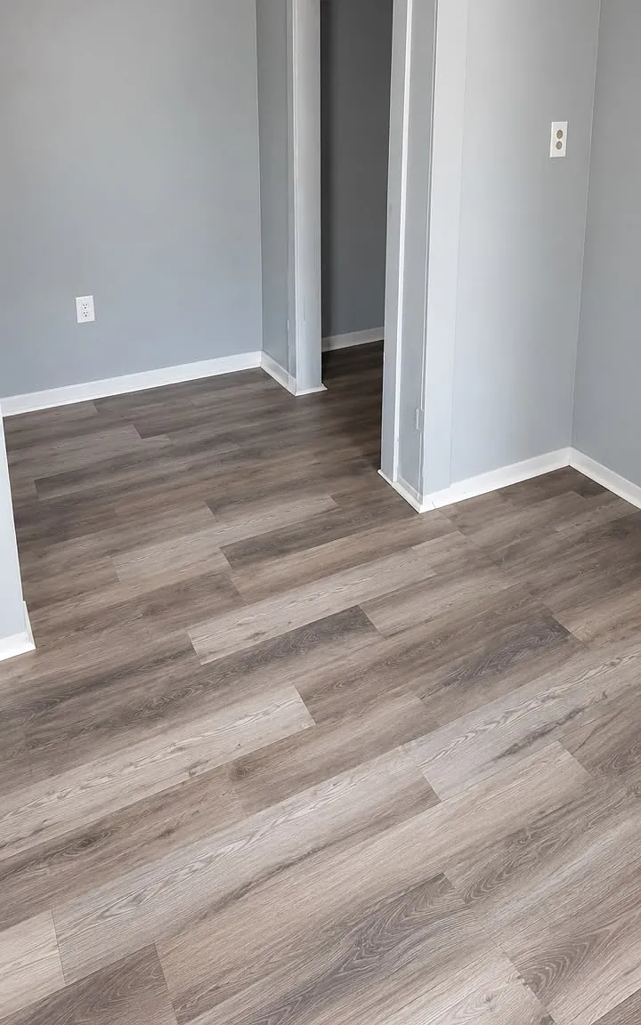 2 bed, 2436 sqft, $1,000 — Photo 2