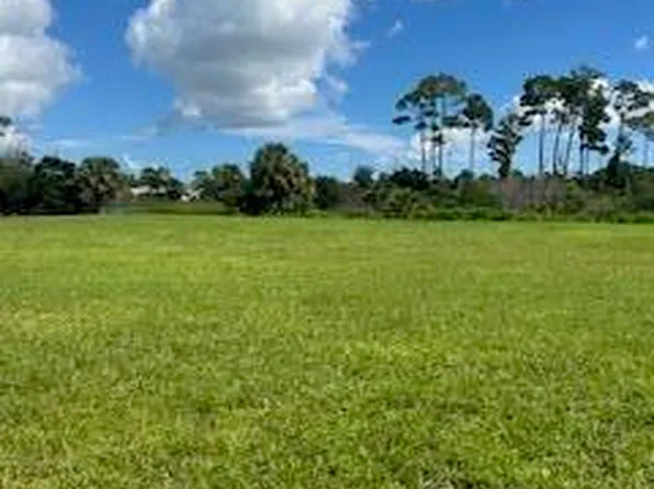 435 SE Via Sangro, Port St Lucie, FL 34952