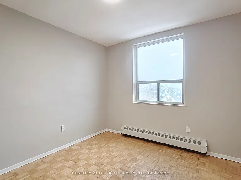 98 Holgate St #407 — Photo 8