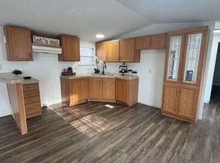 222 Legend Oaks Dr, Dale, TX 78616