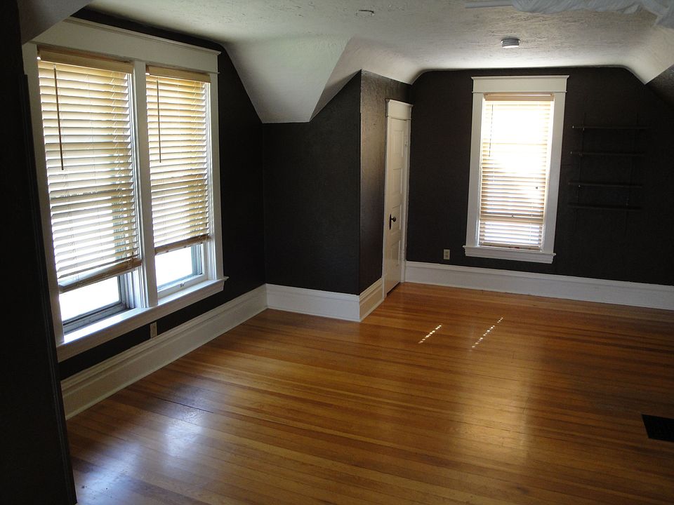 1st image of 705 W Alder St