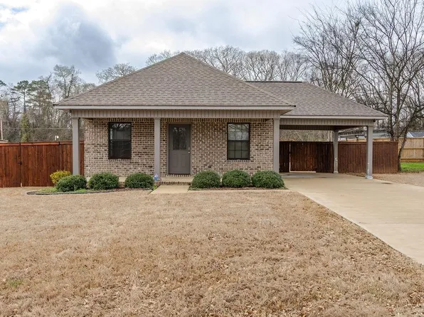 803A Virginia Ave, Tuscumbia, AL 35674