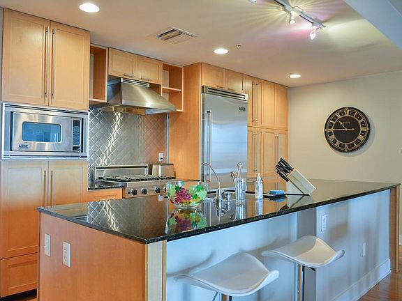 4th image of 1208 E Kennedy Blvd Unit 731