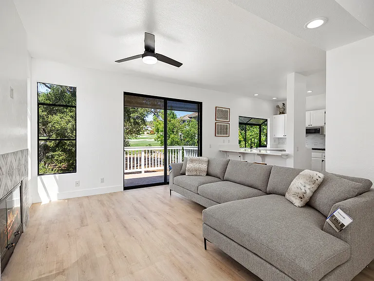 31 Oak Knls — Photo 25